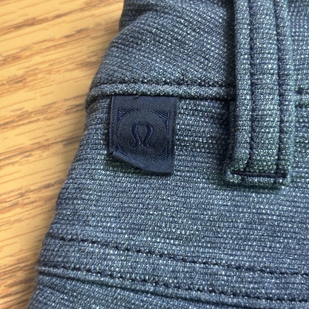 Lululemon Men’s Size 30 Grey ABC Technical Pant Slim Fit